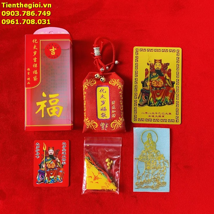 Bộ Giải Phạm Thái Tuế 2025 Cho Người Tuổi Tỵ - SP007904